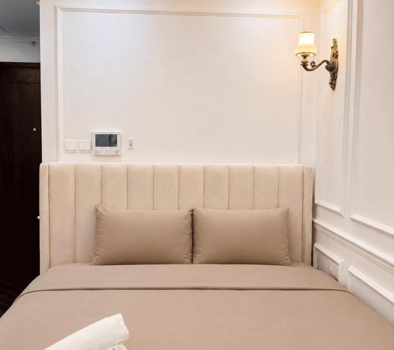 Photo of Bedroom in Trung Hoa Nhan Chinh