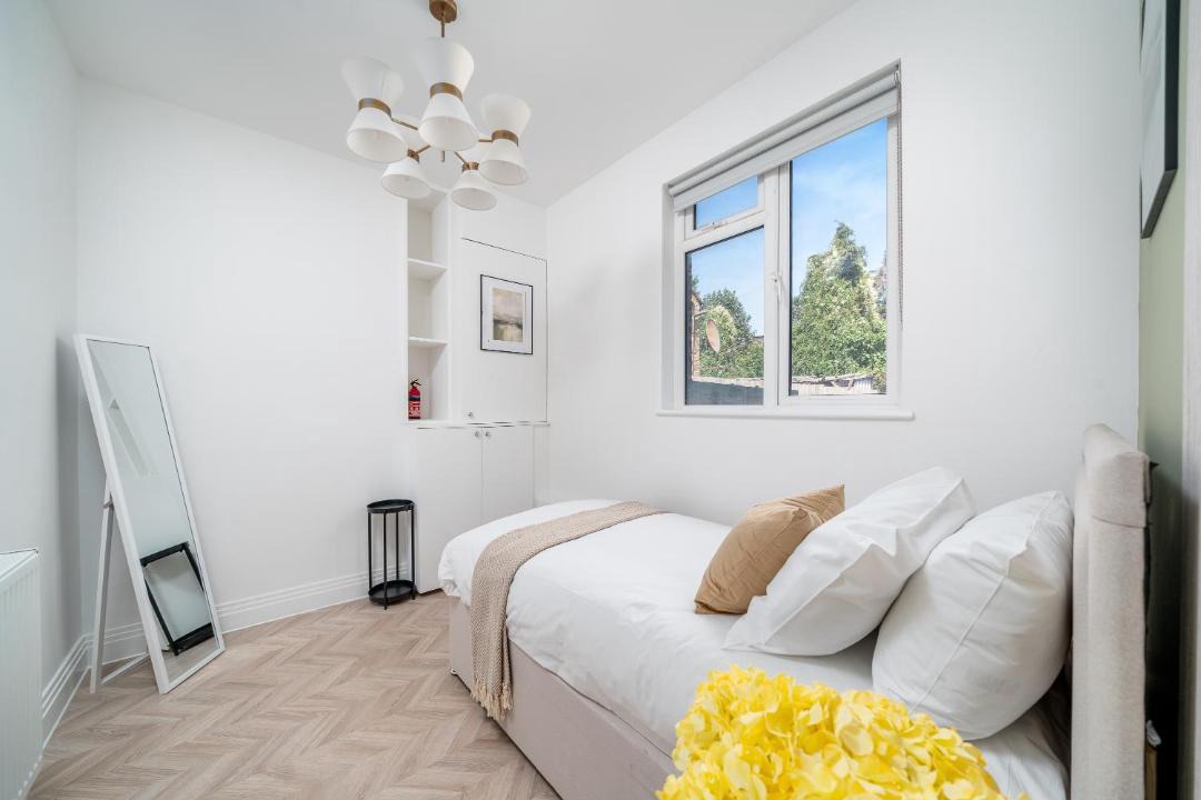 Photo of Bedroom in Acton