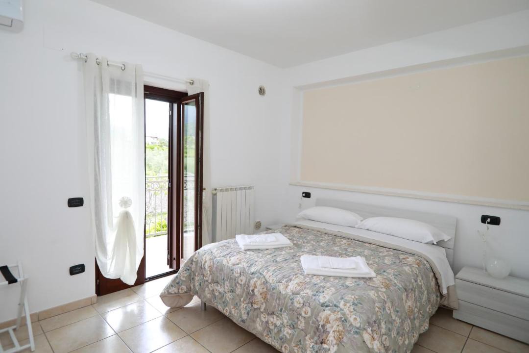 Photo of Bedroom in Introdacqua