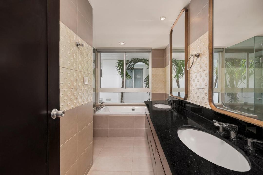Photo of Bathroom in Ngu Hanh Son