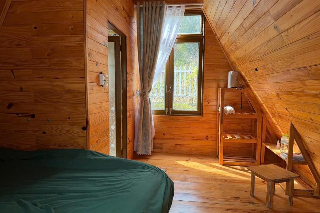 Photo of Bedroom in Lac Duong