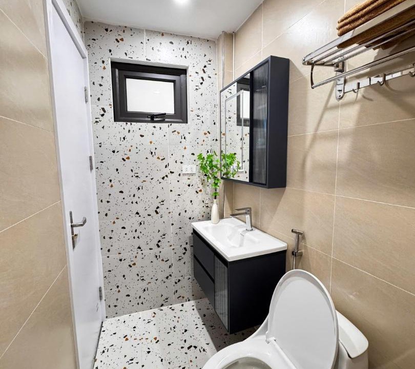 Photo of Bathroom in Trung Hoa Nhan Chinh