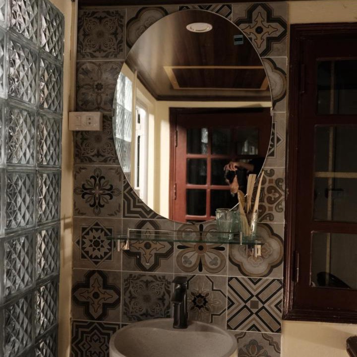 Photo of Bathroom in Old Quarter