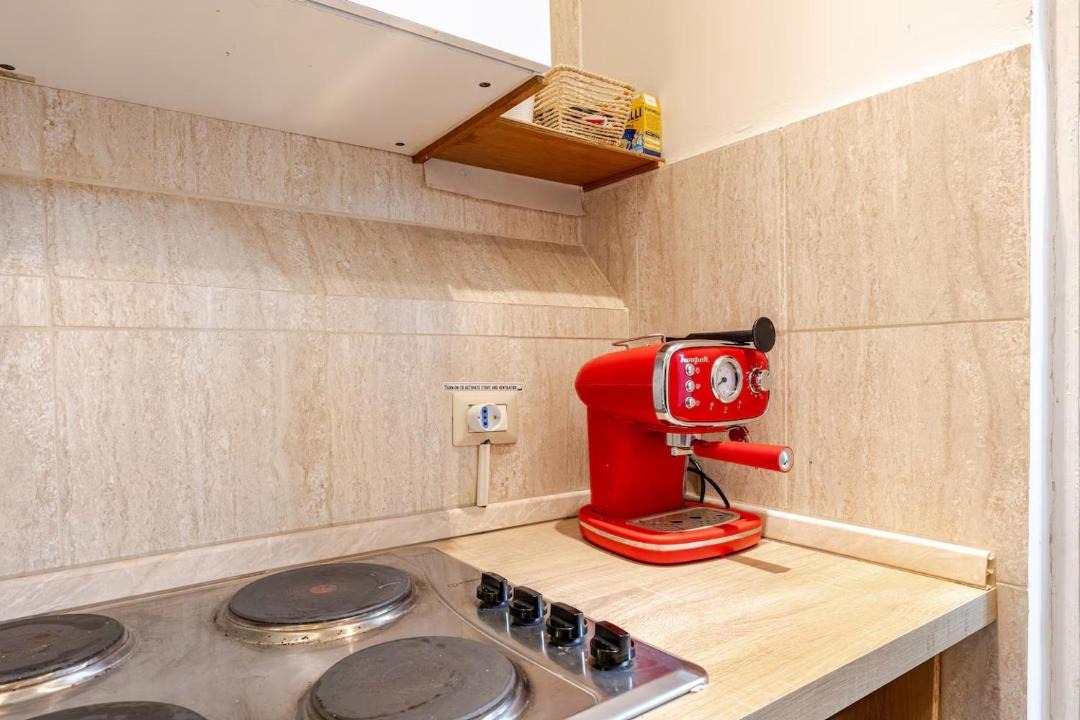 Photo of Kitchen in Rione XVI Ludovisi