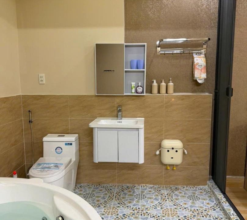 Photo of Bathroom in Buu Long
