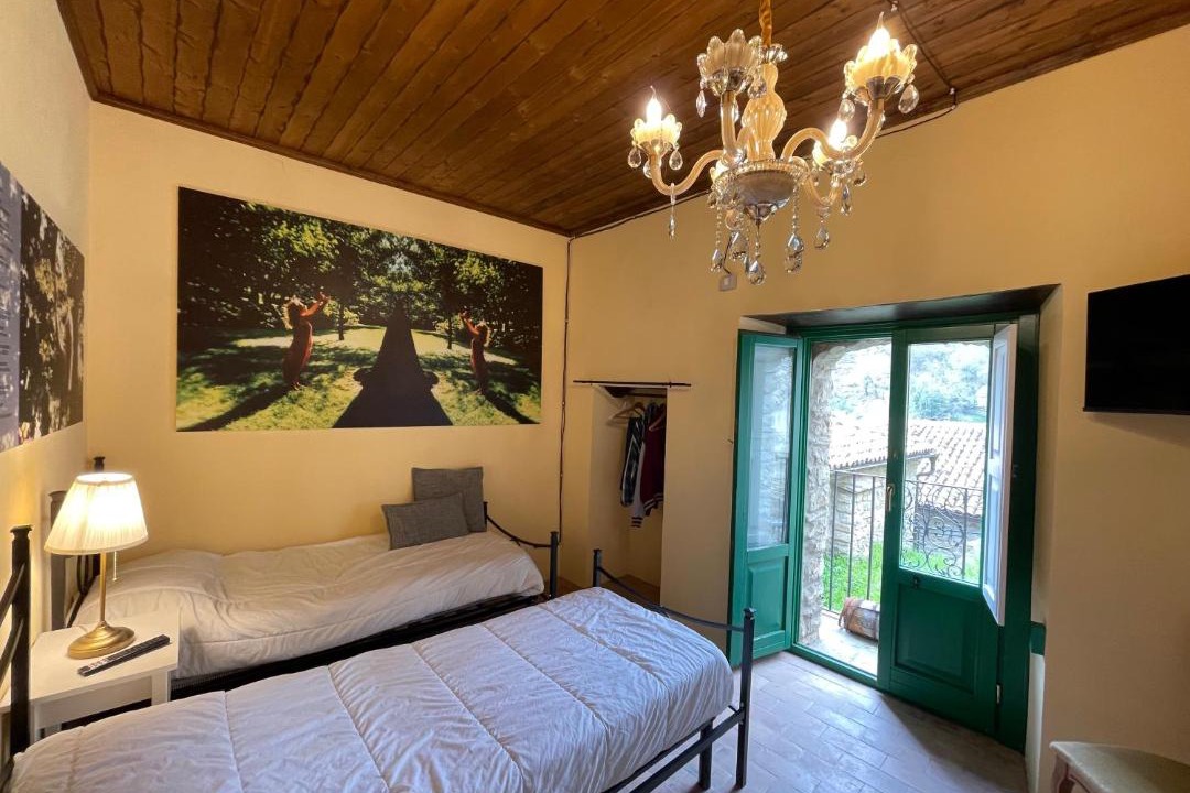 Photo of Bedroom in Castelmezzano