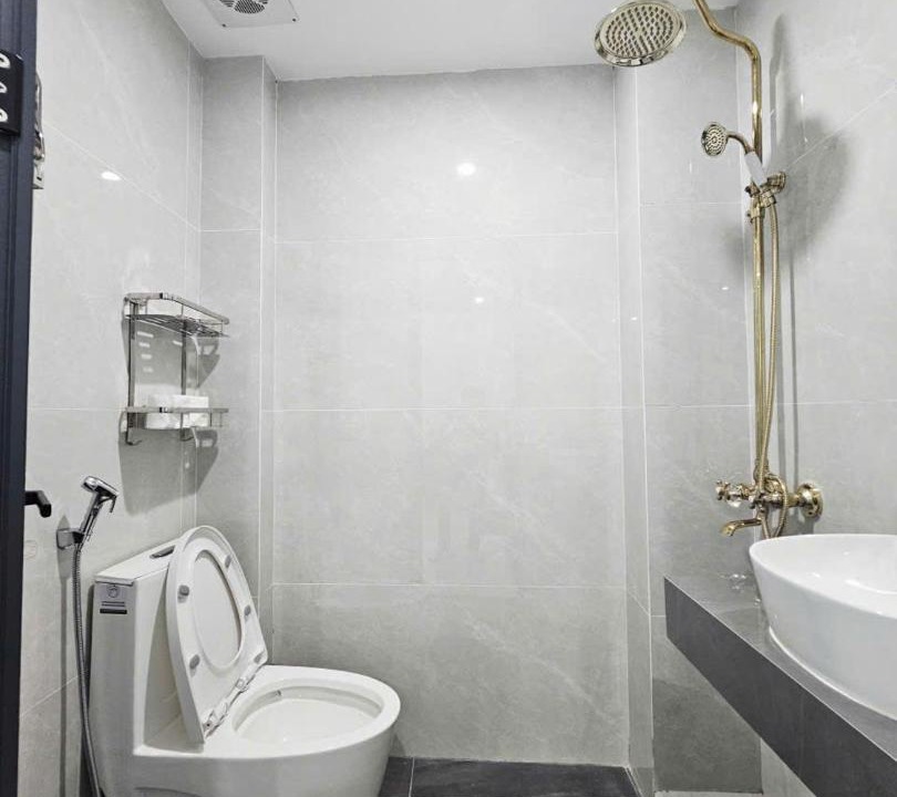 Photo of Bathroom in Tay Ho