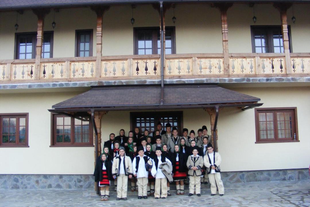 Photo of Others in Stramtura