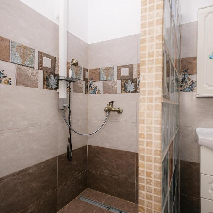 Photo of Bathroom in Recea
