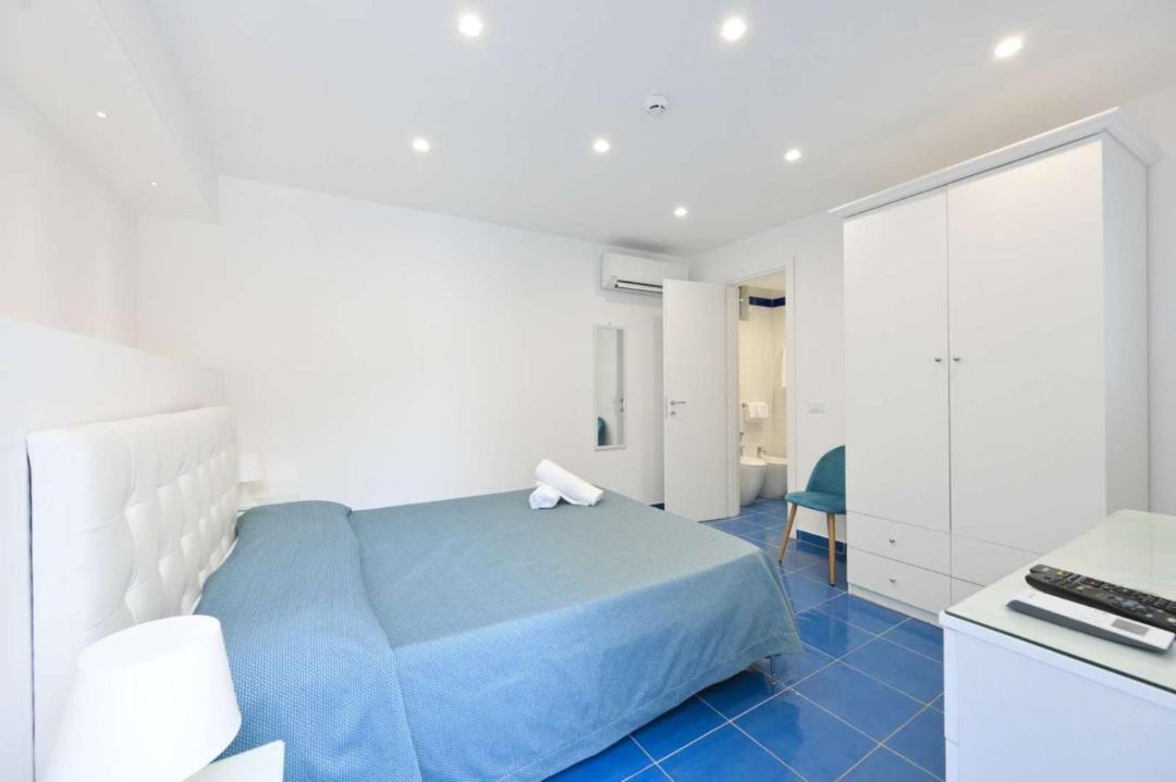 Photo of Bedroom in Ischia Porto