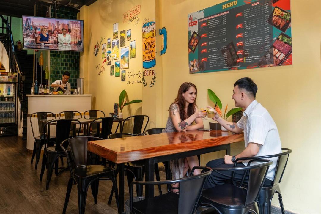 Photo of Others in Hang Buom
