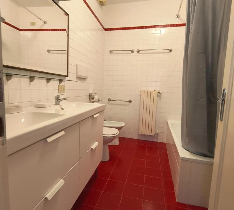 Photo of Bathroom in Longa