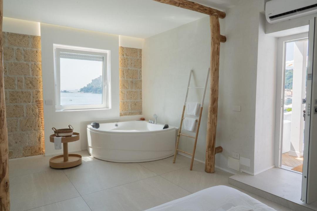Photo of Bathroom in Baia