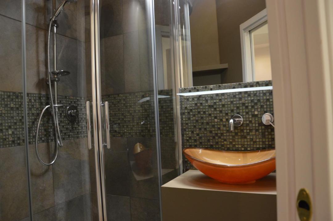 Photo of Bathroom in Esquilino