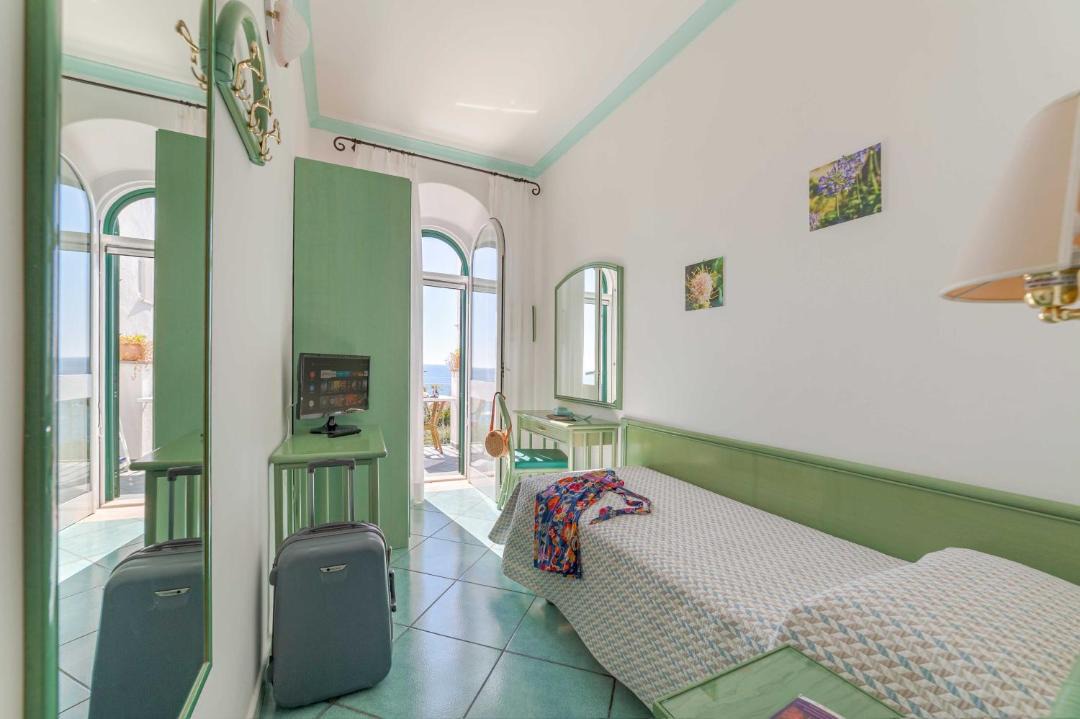 Photo of Bedroom in Forio