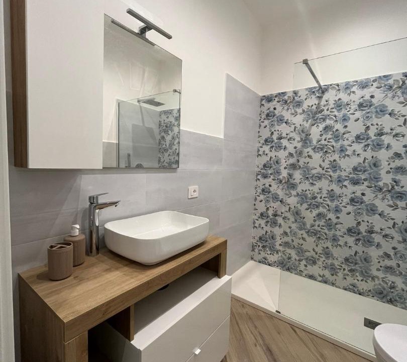 Photo of Bathroom in Meta