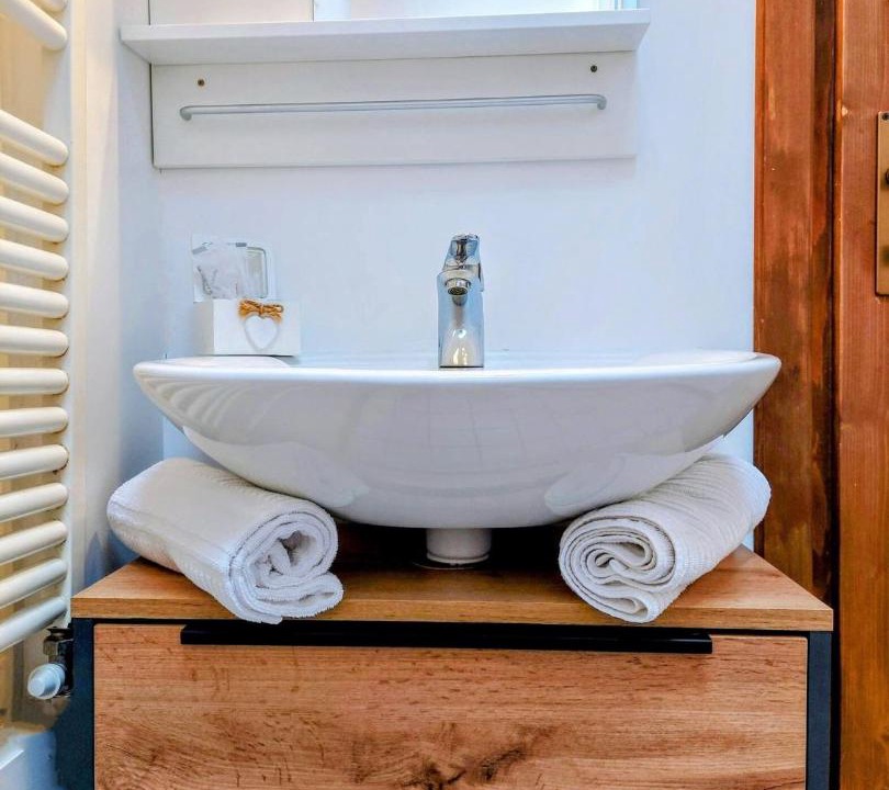 Photo of Bathroom in Caralte