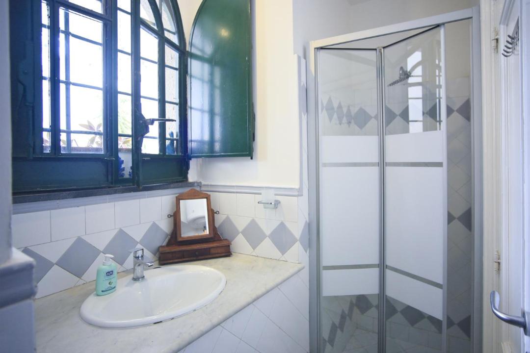Photo of Bathroom in Meta