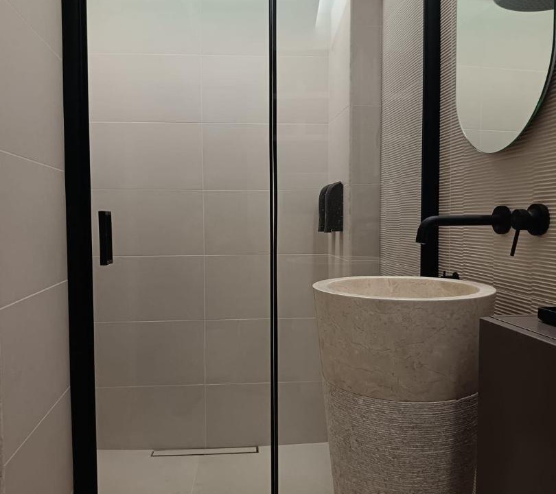Photo of Bathroom in Meta
