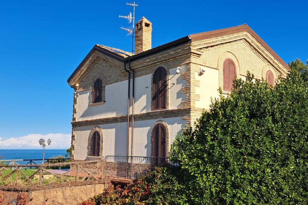 Photo of Others in Vasto