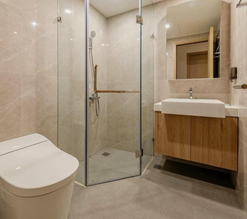 Photo of Bathroom in District 9