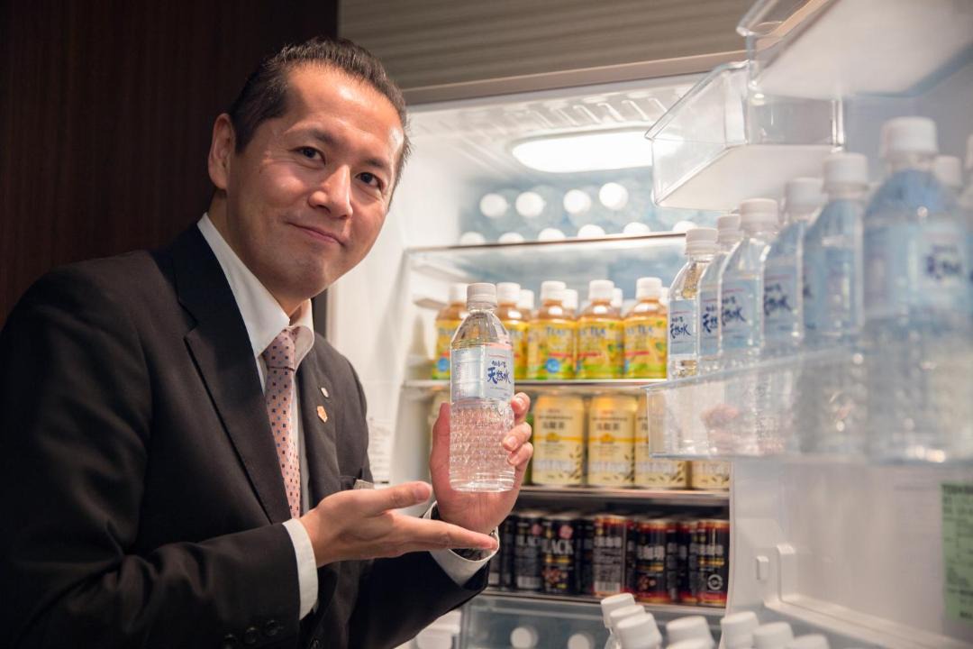 Photo of Human In Picture in Utazu