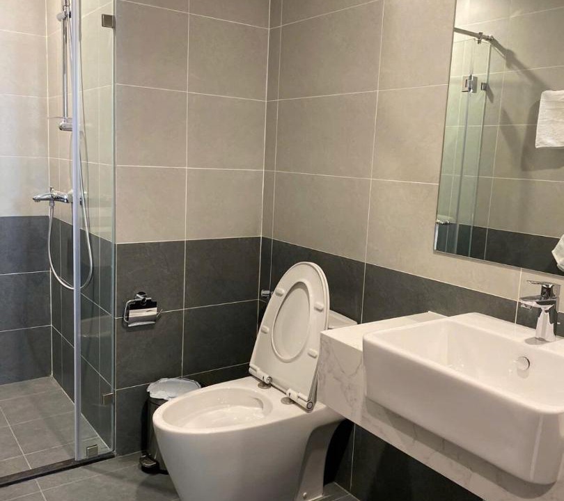 Photo of Bathroom in District 9