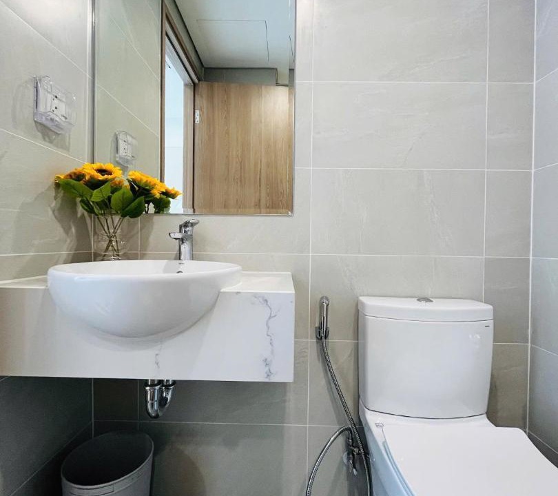 Photo of Bathroom in District 9
