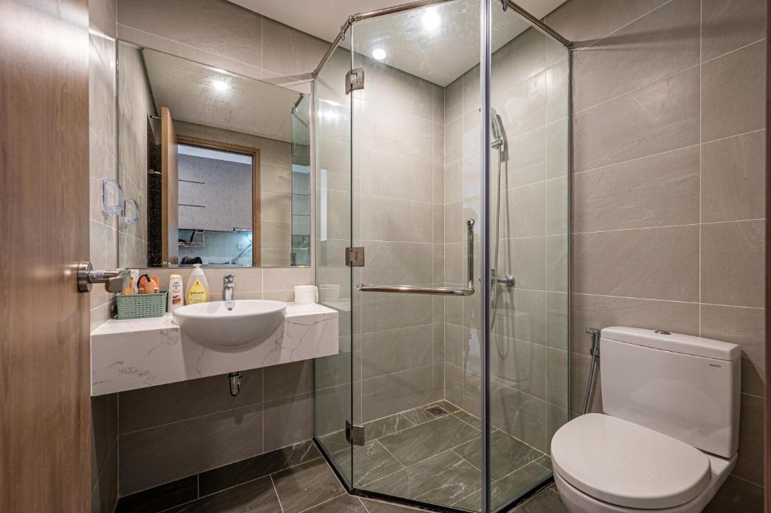 Photo of Bathroom in District 9
