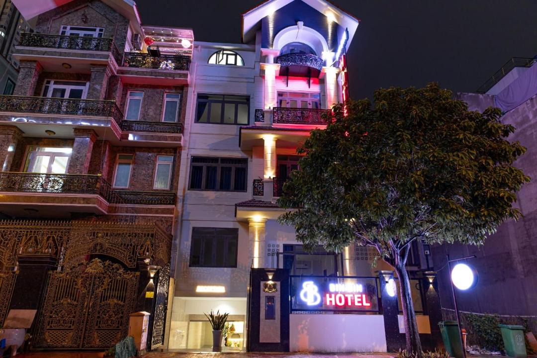 Photo of Buildings in District 7