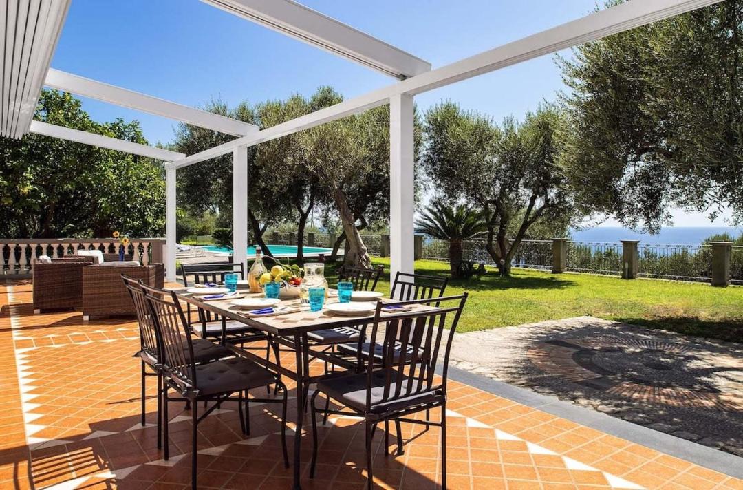 Photo of Patio Balcony in Sirenuse