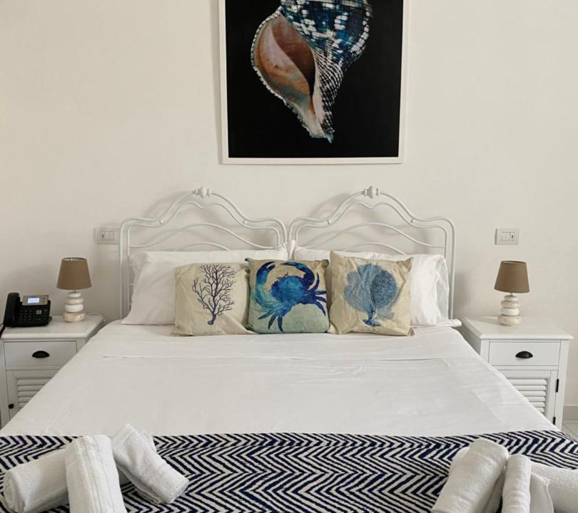 Photo of Bedroom in Meta