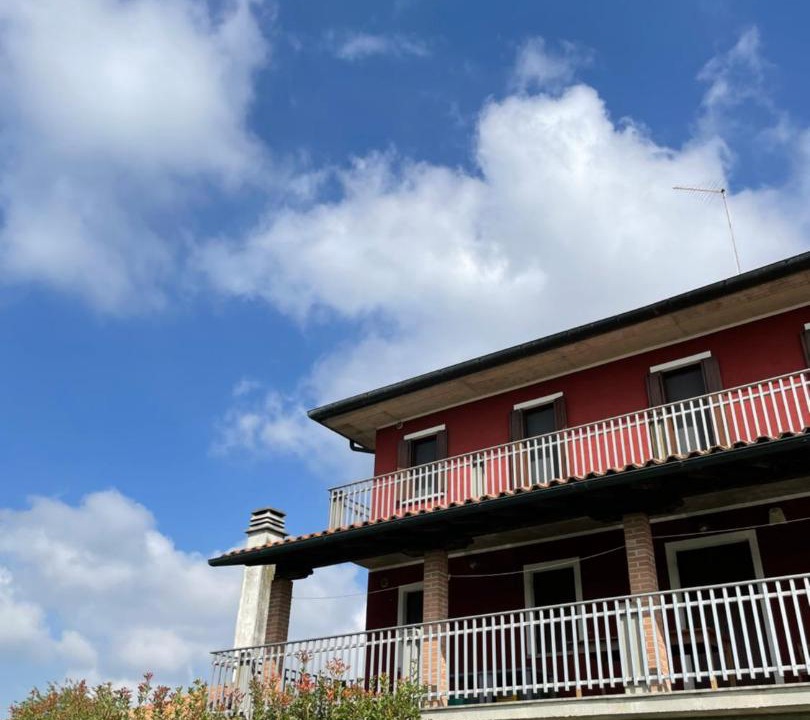 Photo of Buildings in Marcon