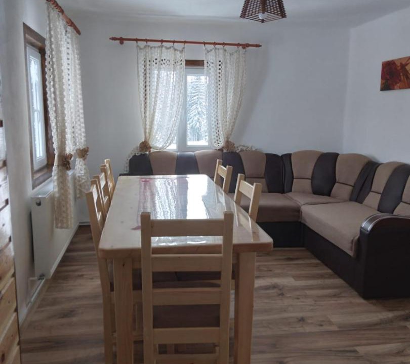 Photo of Livingroom in Garda de Sus