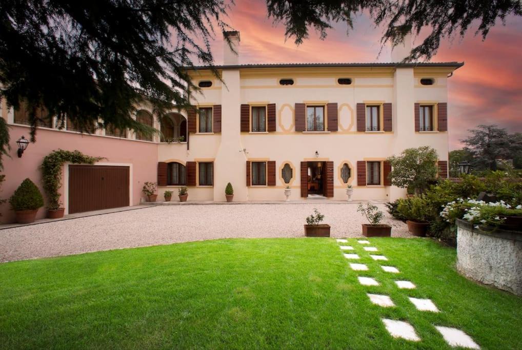 Photo of Buildings in Castelfranco Veneto