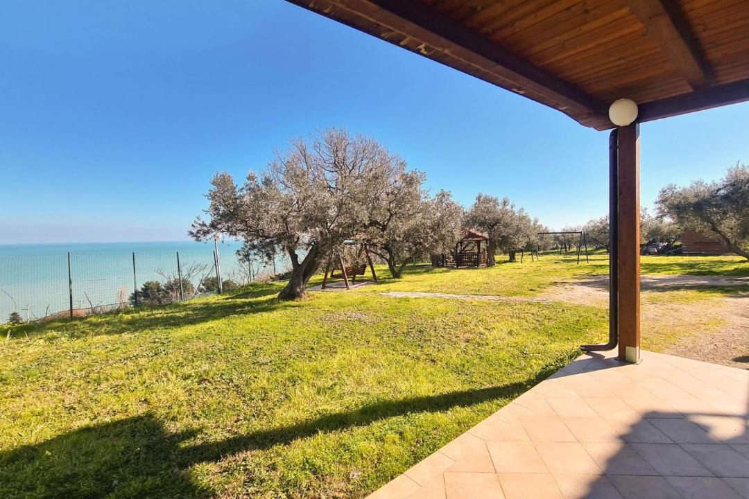 Photo of Others in Vasto