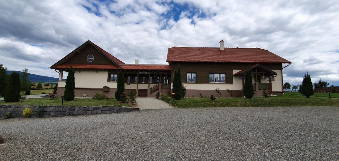 Photo of Buildings in Capalnita