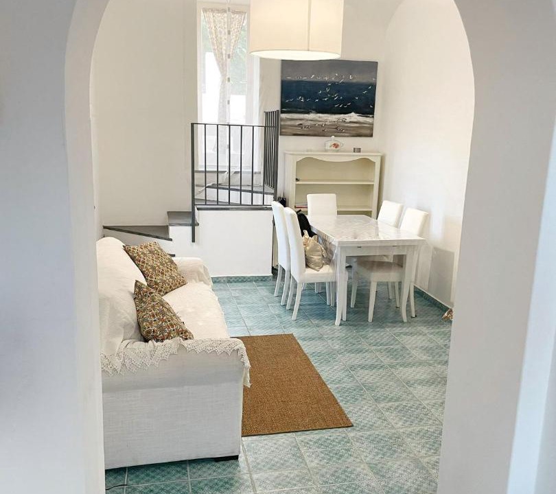 Photo of Livingroom in Forio