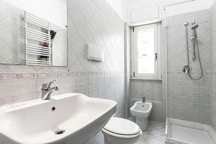 Photo of Bathroom in Quartiere XXXIII Lido di Ostia Ponente