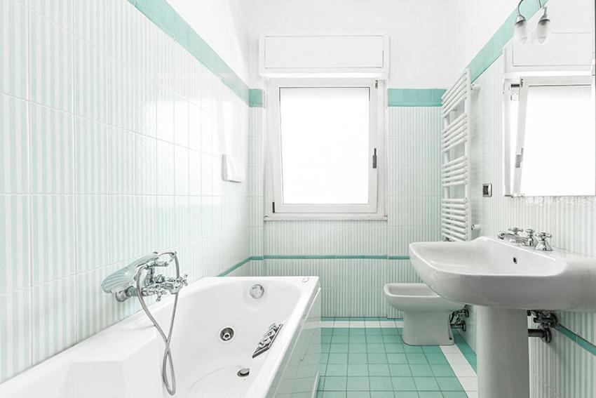 Photo of Bathroom in Quartiere XXXIII Lido di Ostia Ponente