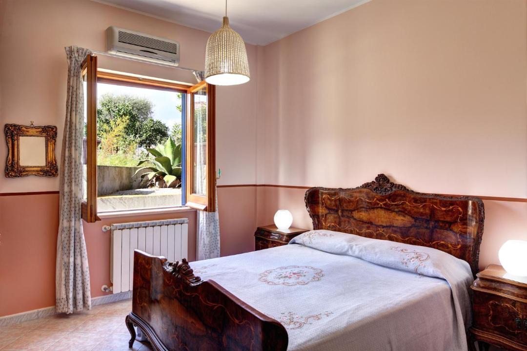 Photo of Bedroom in Sorrento