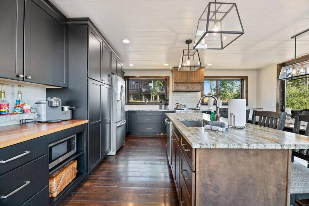 Photo of Kitchen in Lead