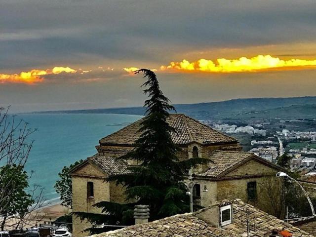 Photo of Others in Vasto
