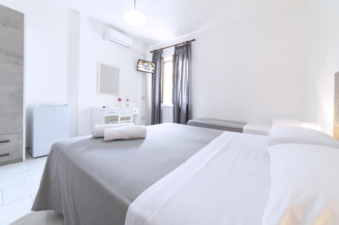 Photo of Bedroom in Forio
