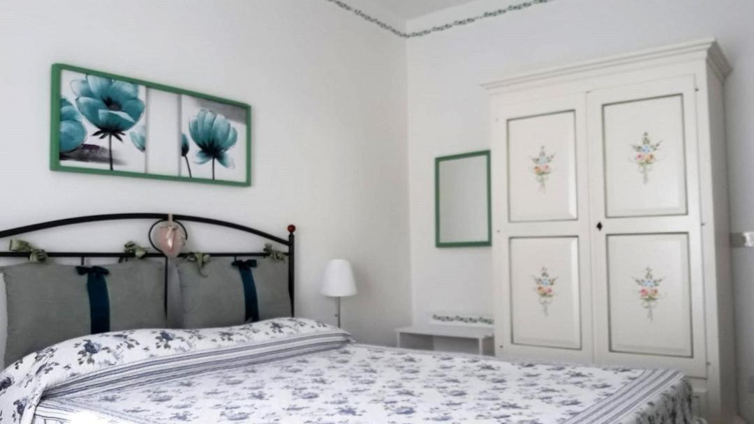Photo of Bedroom in Scauri