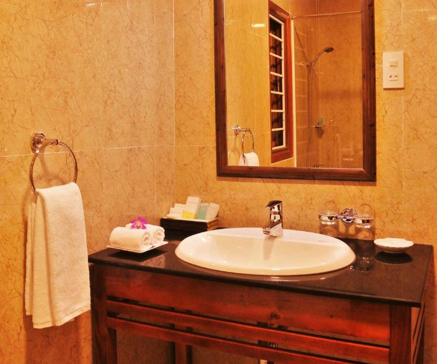 Photo of Bathroom in Ong Lang
