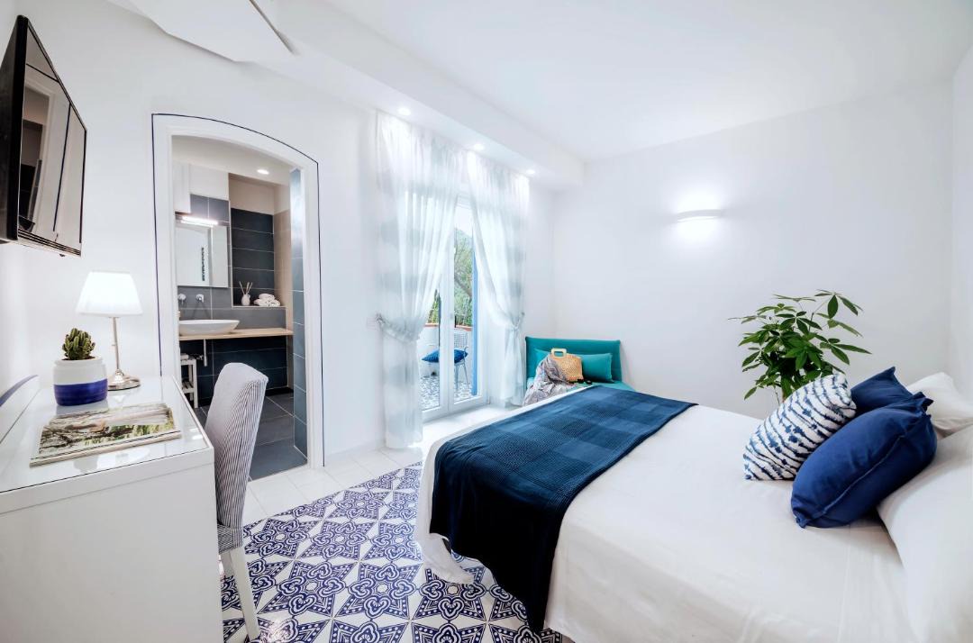 Photo of Bedroom in Ischia Porto