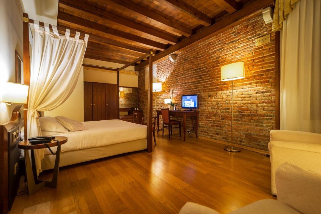 Photo of Bedroom in Castelfranco Veneto