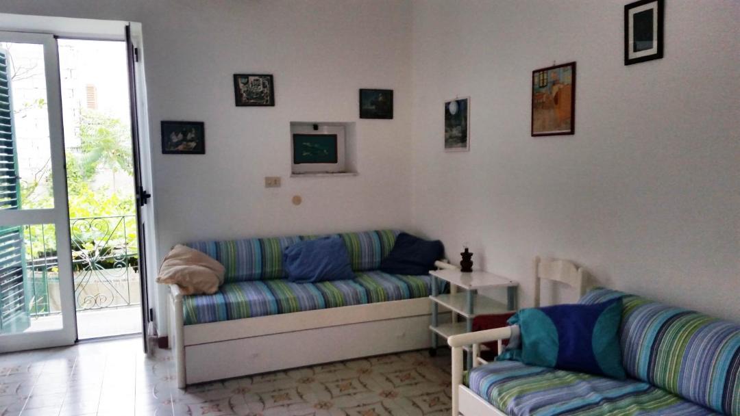 Photo of Livingroom in Forio