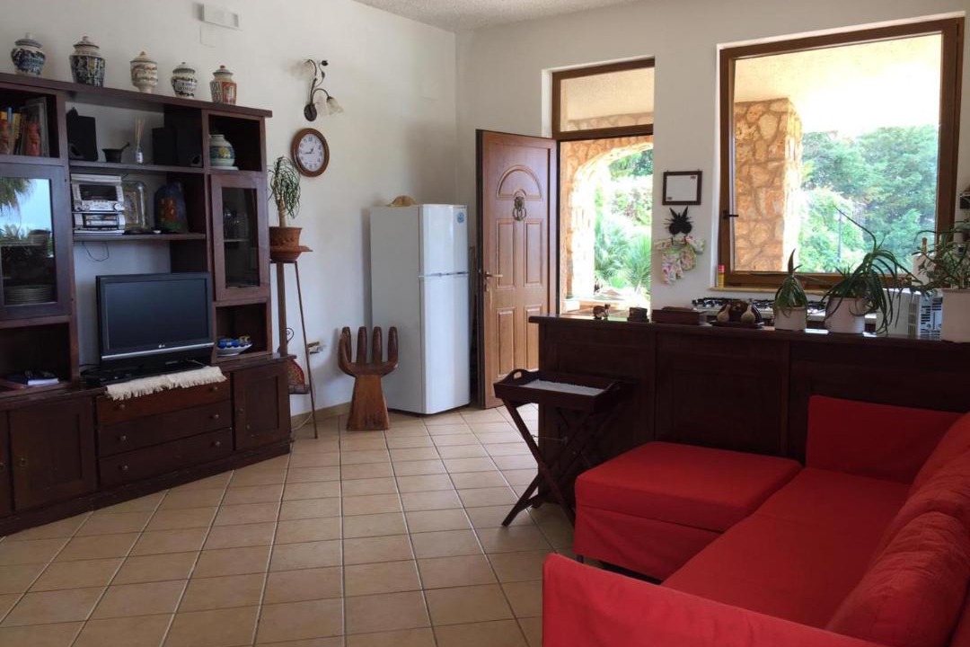 Photo of Livingroom in Camerota